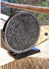 calendrier-azteque-grave-sur-obsidienne-noire-du-mexique-symbole-ancien-sculpture-12cm